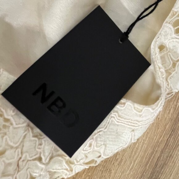 NBD X Revolve Bria Ivory Lace Overlay Halter Dress Size M‎ NWT - Picture 10 of 11